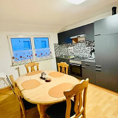 Esma Apartment *